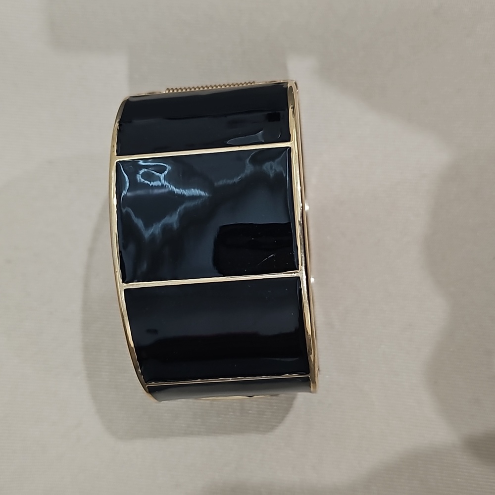 Banana republic black and gold resin cuff